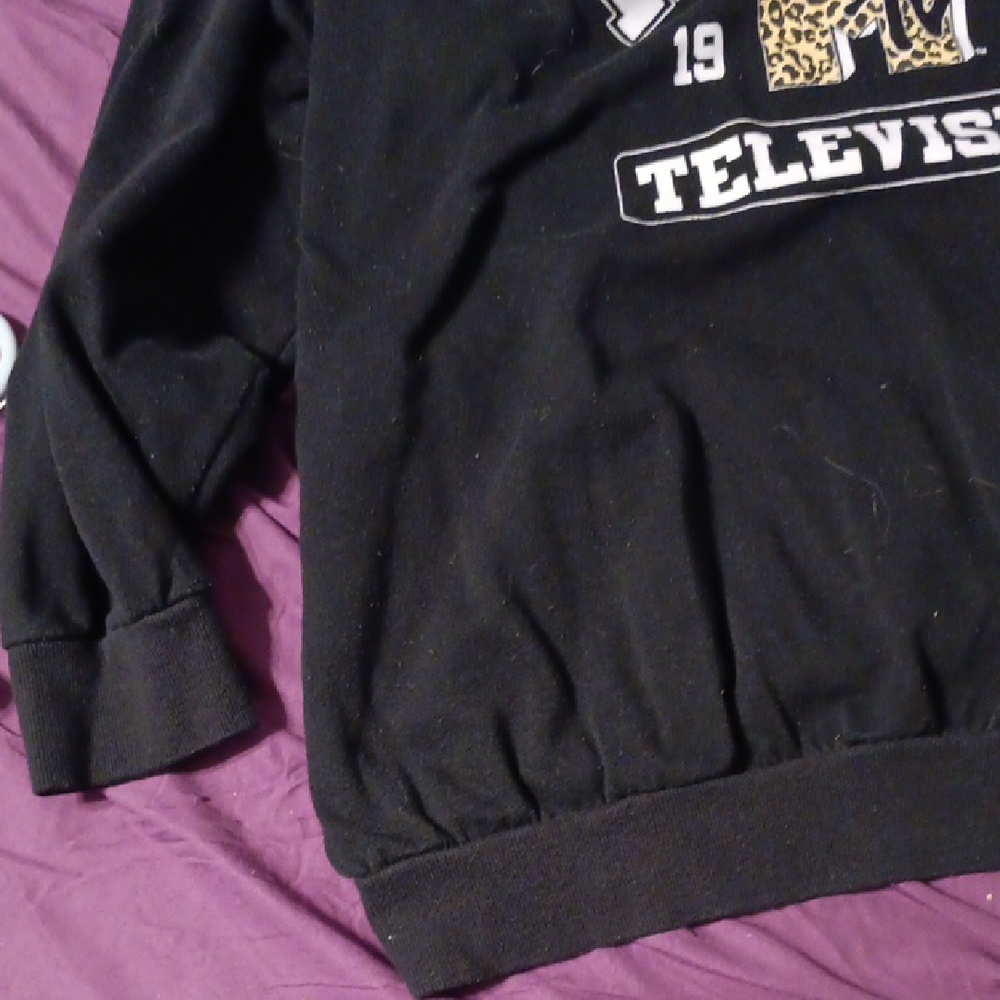 MTV/Torrid Black Graphic Sweatshirt - Picture 3 of 4